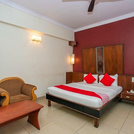 班加罗尔 Oyo 18762 Vaishnavi Residency酒店 外观 照片